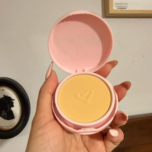 Pixie Powder Setting Powder - Picture 6 of 6